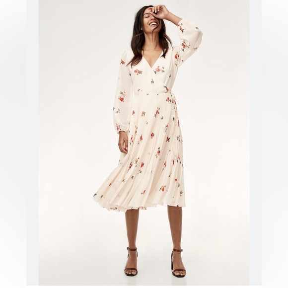 Wilfred Dresses & Skirts - Aritzia Wilfred • Beaune Longsleeve Wrap Dress • Size XS